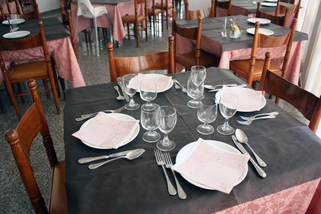 Hotel Venezia Cattolica Exterior photo